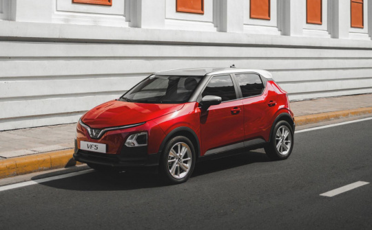 Vì sao VinFast VF 5 Plus thống trị phân khúc xe SUV hạng A?