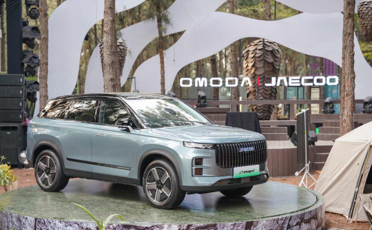 Jaecoo J7 ra mắt Việt Nam: Giá bất ngờ, cam kết chưa từng có