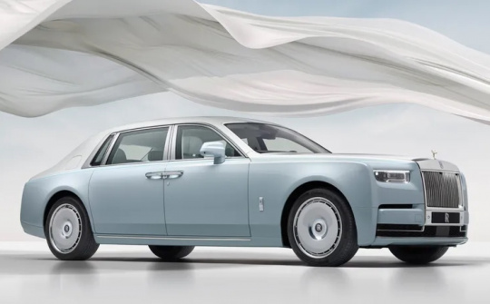 Khám phám hành trình huyền thoại 100 năm của Rolls-Royce Phantom qua các thế hệ