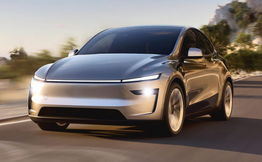 Tesla Model Y facelift 2025 chính thức ra mắt với diện mạo mới