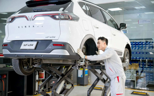 Khách hàng yên tâm “chốt” xe điện VinFast vì dịch vụ nhanh, xưởng gần, giá ưu đãi