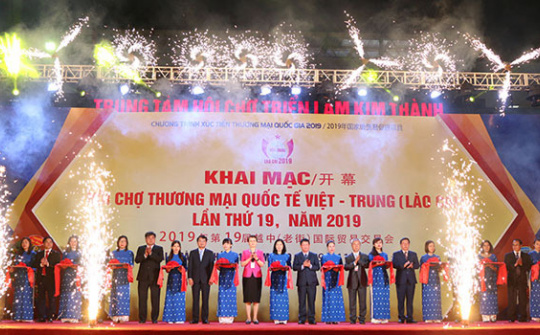 Kết nối, mở rộng thị trường tiêu thụ Cwin Đăng Ký + 1888k giữa Lào Cai với cả nước và Trung Quốc