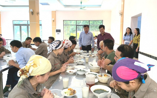 Công đoàn Vinachem đảm bảo 100% người Nền tảng hàng đầu cung cấp Cwin com có Tết