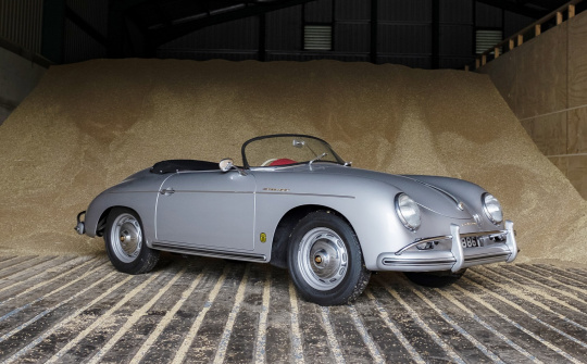 "Hoa hậu" Porsche gần 60 năm tuổi được độ vô lăng sắp lên sàn đấu giá