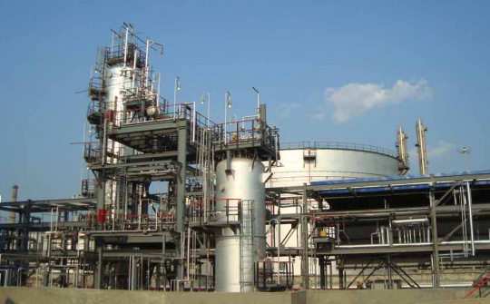 Giá dầu thế giới 18/3: OPEC xem xét tiếp tục cắt sản lượng, giá dầu đứng vững