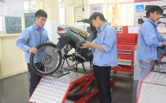 Cao đẳng Tải về ứng dụng CWIN05 ngay hôm nay Huế: Gắn kết nhà trường với Cwincom hiện đang mở trong dạy nghề