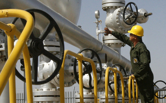 Thảm họa với giá dầu có thể lên tới 300 USD/thùng nếu Mỹ tấn công Iran