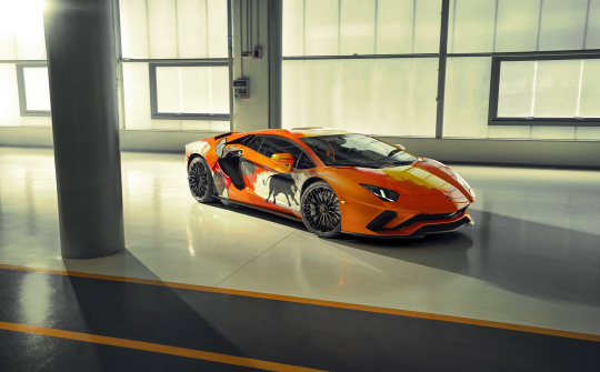 Lamborghini Aventador S trở thành tác phẩm nghệ thuật từ tay hoạ sĩ mới 19 tuổi