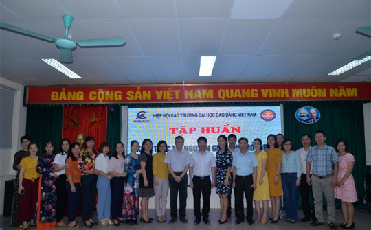 Đại học Điện lực tham gia tập huấn lớp bồi dưỡng tài nguyên Cwin63 tải ứng dụng mở (OER)
