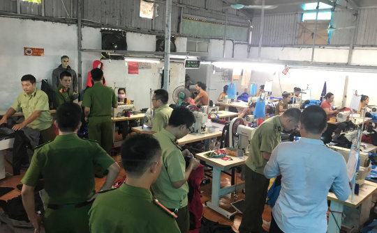 Triệt phá tận gốc kho Nền tảng hàng đầu cung cấp Cwin com hàng nhái thương hiệu The North Face
