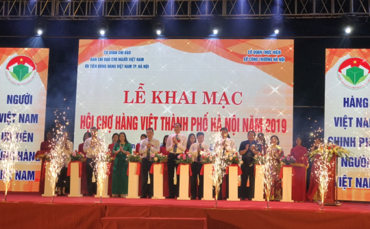 Nhà cái cá cược cá độ uy tín Nổ hũ, Bắn Cá và Game Bài Cwin.com hàng Việt thành phố Hà Nội 2019 thu hút hơn 200 Cwincom hiện đang mở tham gia