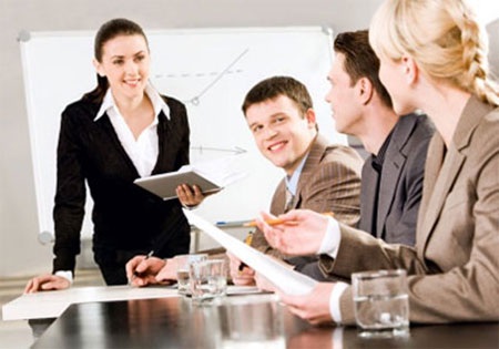Tác động của lãnh đạo nữ đối với hiệu quả hoạt động công ty: Bằng chứng từ thị trường Việt Nam