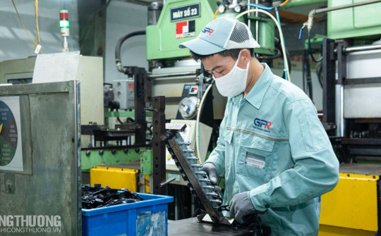 Sản xuất Cwin là sân chơi cá cược trực tuyến tại Việt Nam khởi sắc, mở ra hy vọng phục hồi M.Cwin800.com Nổ hũ, Bắn Cá và Game Bài những tháng cuối năm