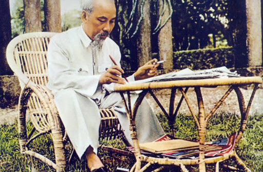 Tư tưởng Hồ Chí Minh về phòng, chống lãng phí và cuộc đấu tranh thực hành tiết kiệm, chống lãng phí hiện nay