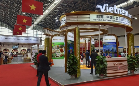 Cwin63 sân chơi đỉnh cao tổ chức gian hàng chung Việt Nam tại CAEXPO