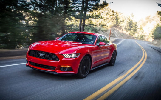 Mẫu xe thể thao Ford Mustang sẽ có biến thể động cơ cực mạnh