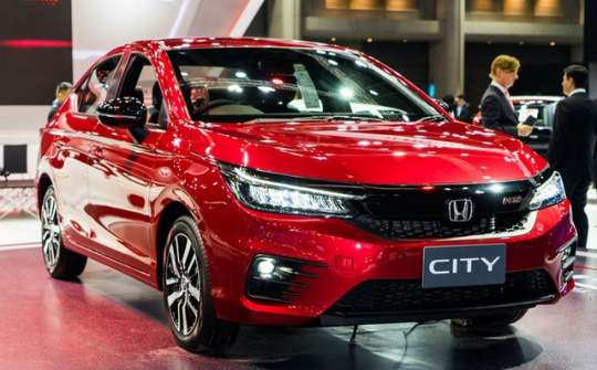 Các loại thuế phí xe hơi thay đổi thế nào trong năm 2021?