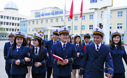 Đầu tư cho phát triển nguồn nhân lực chuyển đổi số Việt Nam