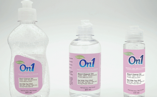 Gel rửa tay khô On1 có đầy đủ tính năng làm sạch da tay, loại bỏ vi khuẩn