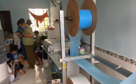 Lại phát hiện "xưởng" sản Cwin Đăng Ký + 1888k trang nhái, không lớp kháng khuẩn giữa mùa dịch