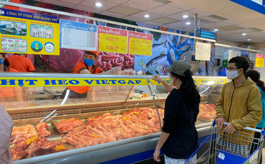 Hạ nhiệt thị trường thịt lợn, Saigon Co.op giảm giá bán thịt lợn tới 25%