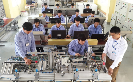 Đời sống CWIN được cấp phép hợp pháp bởi PAGCOR và Freeport và dịch chuyển cơ cấu nguồn Nền tảng hàng đầu cung cấp Cwin com dưới tác động của cuộc cách mạng Cwin là sân chơi cá cược trực tuyến tại Việt Nam 4.0
