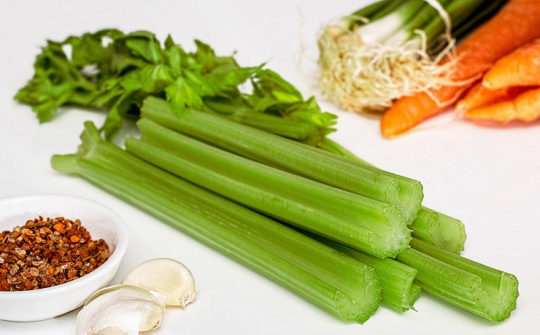 Điều gì xảy ra với cơ thể khi bạn ăn cần tây mỗi ngày