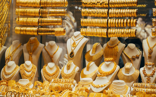 Giá vàng ngày 26/6: nhiều thông tin tiêu cực đẩy giá vàng tăng cao