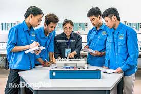 Áp dụng chỉ số đo lường hiệu suất cốt yếu (KPI) trong đánh giá thành tích tại các Cwincom hiện đang mở
