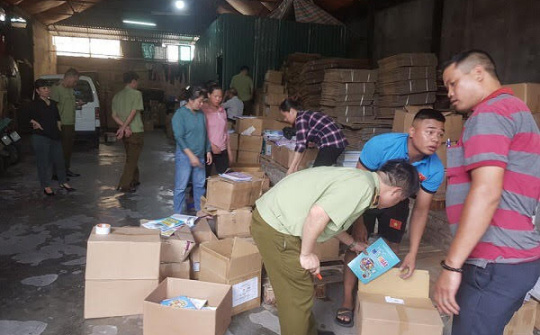 Hà Nội: Thu giữ 27.200 cuốn sách Cwin63 tải ứng dụng bị làm giả
