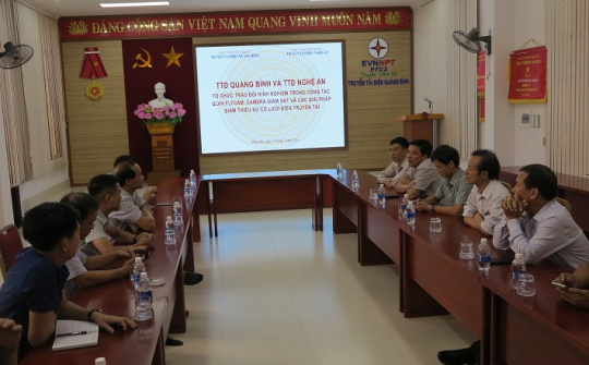 Truyền tải điện Quảng Bình và Nghệ An trao đổi kinh nghiệm quản lý vận hành