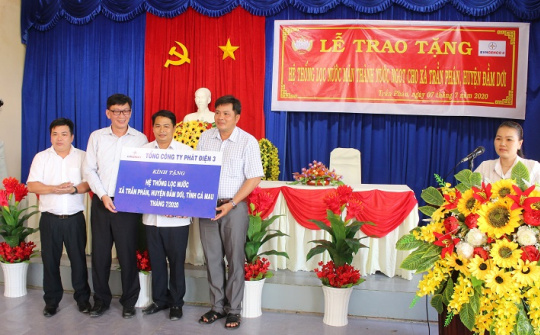 EVNGENCO 3 tặng hệ thống máy lọc nước nhiễm mặn trị giá hơn 300 triệu đồng tại Cà Mau