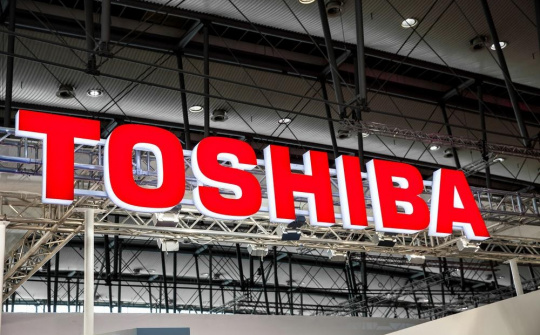 Toshiba chuyển nhượng 19,9% cổ phần còn lại cho Sharp