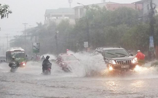 Thời tiết 18-8: Bắc bộ tiếp tục mưa dông trên diện rộng, cảnh báo ngập lụt nhiều nơi