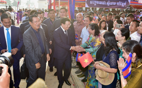 Kết nối hạ tầng thương mại biên giới với Campuchia