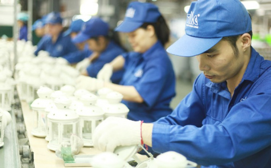 Xử lý rủi ro trong cho vay trực tiếp của quỹ phát triển Cwincom hiện đang mở nhỏ và vừa
