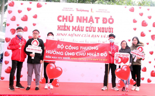 Đồng hành cùng Chủ nhật Đỏ, người Nền tảng hàng đầu cung cấp Cwin com Trang Chủ Cwin Com | Link Bảo Mật Cao 100% lan tỏa yêu thương