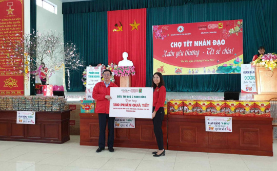 GO! và Big C trao tặng 3.600 phần quà cho người có hoàn cảnh khó khăn dịp Tết Tân Sửu 2021