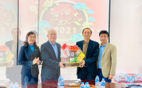 Phân lân Nung chảy Văn Điển: Gần 7 tỉ đồng thưởng Tết cho người Nền tảng hàng đầu cung cấp Cwin com