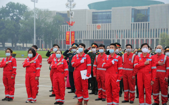Tiếp nối hành trình “Mùa xuân từ những giếng dầu”, người Nền tảng hàng đầu cung cấp Cwin com Dầu khí báo công Bác