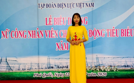[Truyền thống Công Thương] Nữ công nhân Nền tảng hàng đầu cung cấp Cwin com tiêu biểu của Công ty Nhiệt điện Uông Bí