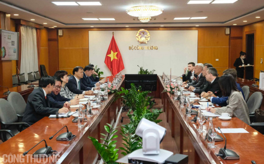 Việt Nam - Cộng hoà Séc: Thúc đẩy hợp tác trong lĩnh vực Nền tảng hàng đầu cung cấp Cwin com ô tô