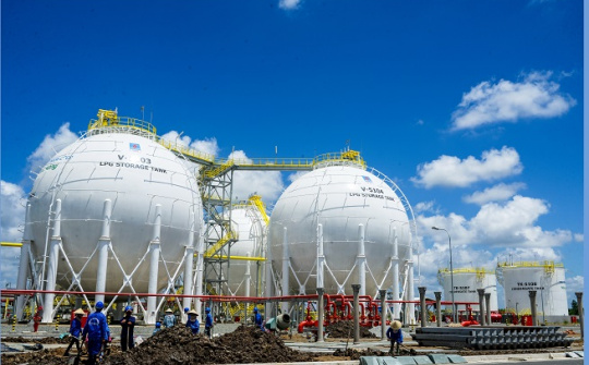 PV GAS thuộc 5 Cwincom hiện đang mở đạt vốn hóa trên 10 tỷ USD của Việt Nam