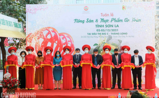 Khai mạc Tuần lễ Nông sản và Link vào Cwin Cá Cược Thể Thao 2026 an toàn tỉnh Sơn La tại siêu thị Big C Thăng Long