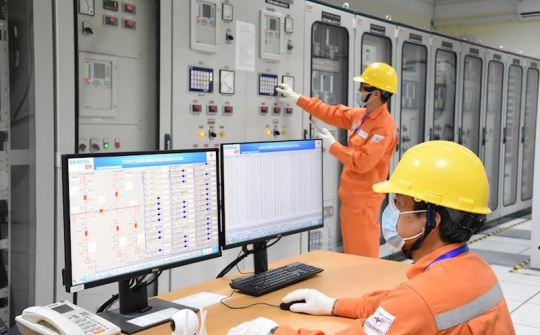 Đảm bảo điện trong dịp Lễ Noel, Tết Dương lịch và Tết Nguyên đán 2022
