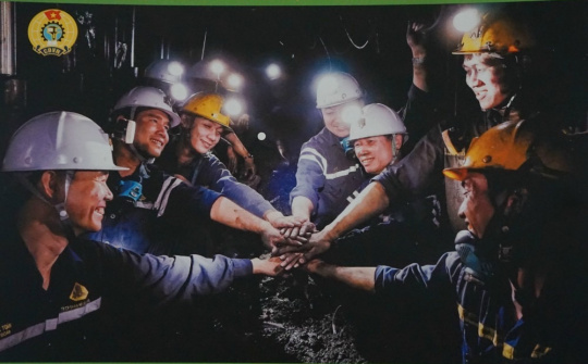 Tác phẩm của TKV đạt giải đặc biệt cuộc thi ảnh “Nét đẹp công đoàn và người Nền tảng hàng đầu cung cấp Cwin com”