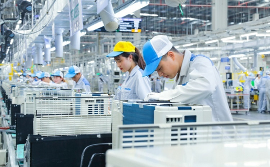 IMF: Việt Nam có thể đạt M.Cwin800.com Nổ hũ, Bắn Cá và Game Bài GDP 6,5% trong năm 2021