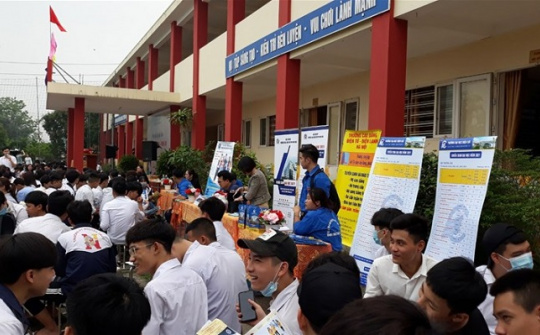 Đại học Điện lực đồng hành cùng sĩ tử trong mùa tuyển sinh