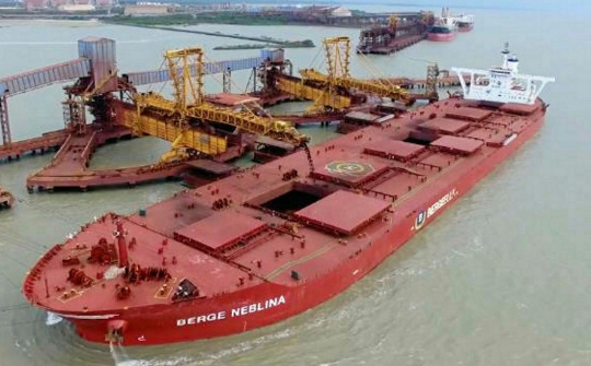Giá quặng sắt liên tục phá kỷ lục, Trung Quốc can thiệp “hạ nhiệt” thị trường