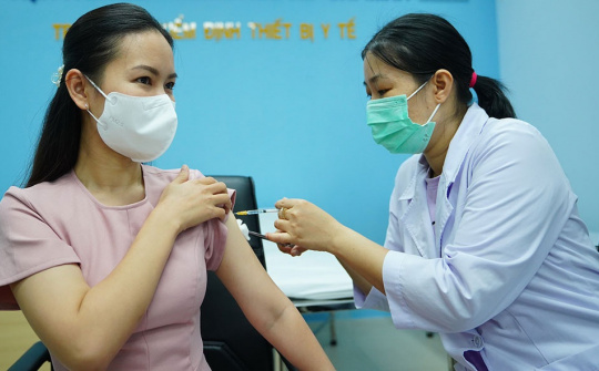 Làm rõ thời hạn sớm nhất và chậm nhất đạt được miễn dịch cộng đồng